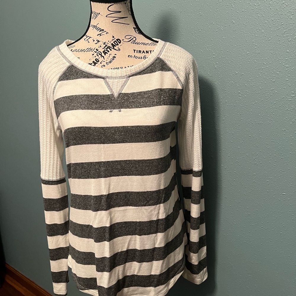Light weight white and gray striped sweater